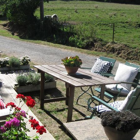 4 Collines Bed and Breakfast Hagnicourt Exteriör bild